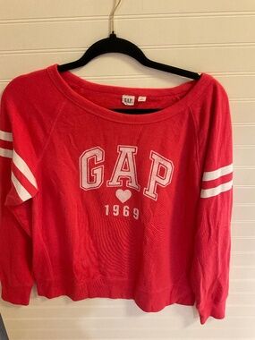 GAP 1969 Varsity Logo Pink Coral Sweatshirt Striped Sleeves Size: M Pre Owned
